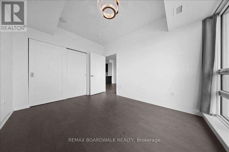 29646947/3705-805-carling-avenue/west-centre-town/ottawa/ontario/K1Z2K4_17