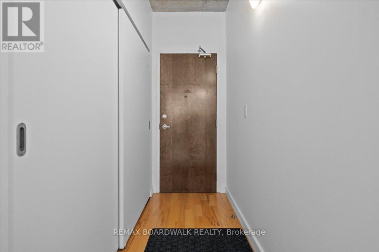 29579530/201-179-george-street/lower-townbyward-market/ottawa/ontario/K1N1J8_20