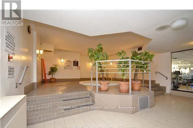 28431670/2508-1500-riverside-drive/riverview-park/ottawa/ontario/K1G4J4_17