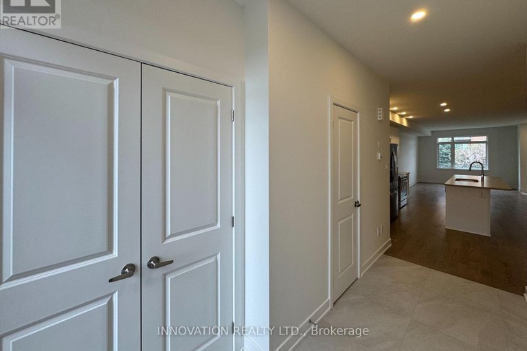 28340904/825-anciano-crescent/emerald-meadowstrailwest/ottawa/ontario/K2S2R6_8