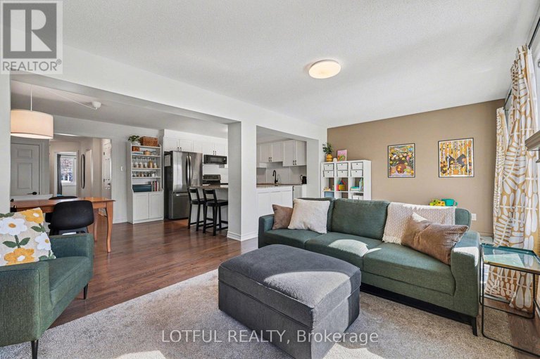 29383914/521-foxlight-circle/emerald-meadowstrailwest/ottawa/ontario/K2M0L9_6