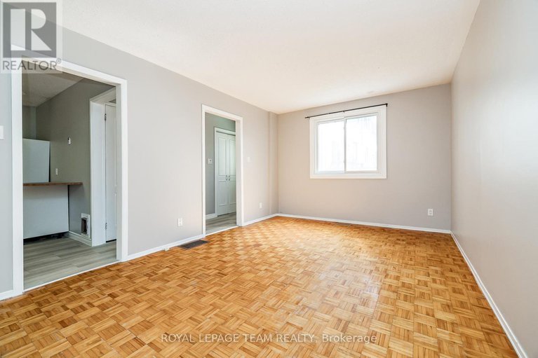 28874937/10-105-parkinson-st-street/kemptville/north-grenville/ontario/K0G1J0_12
