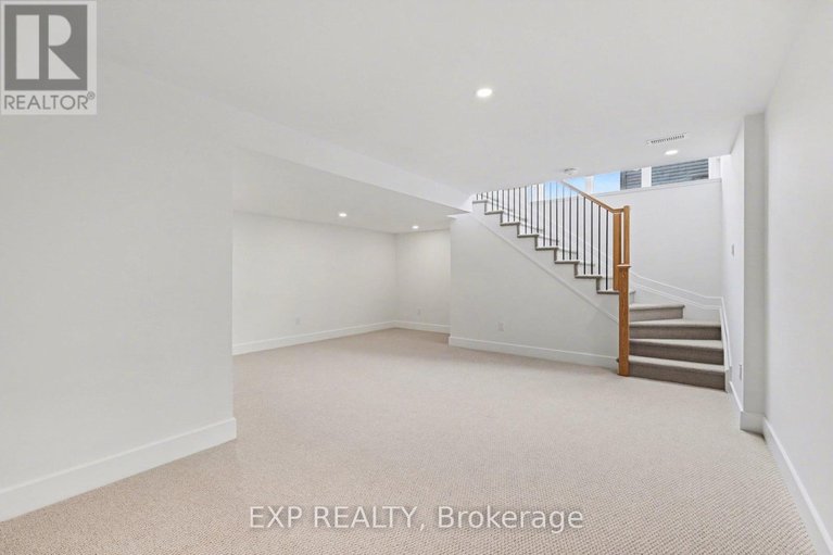 29453198/1180-cope-drive/stittsville-south/ottawa/ontario/K2S3C4_19