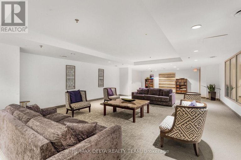 28453209/403-242-rideau-street/sandy-hill/ottawa/ontario/K1N0B7_26