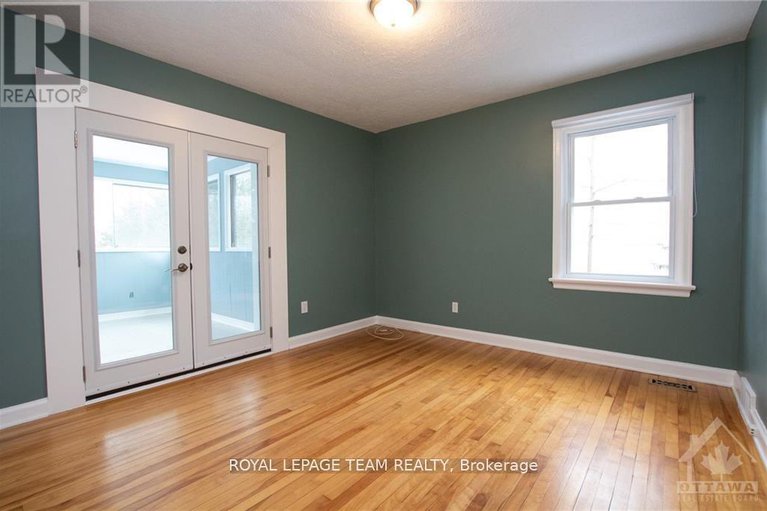 29269332/49-crownhill-street/beacon-hill-south/ottawa/ontario/K1J7K5_16