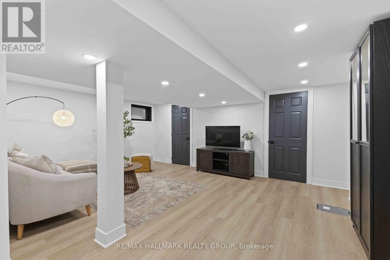 29102044/2186-lenester-avenue/mckellar-heightsglabar-park/ottawa/ontario/K2A1L4_27