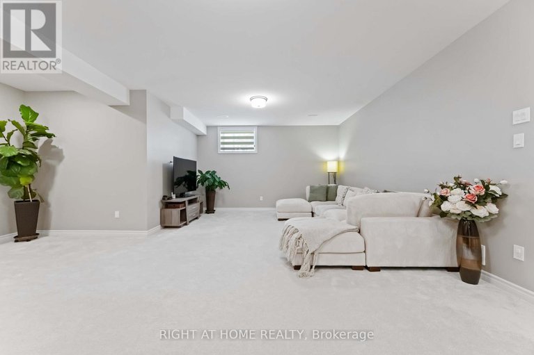 29367758/248-maygrass-way/remainder-of-stittsville-area/ottawa/ontario/K2S2K9_25