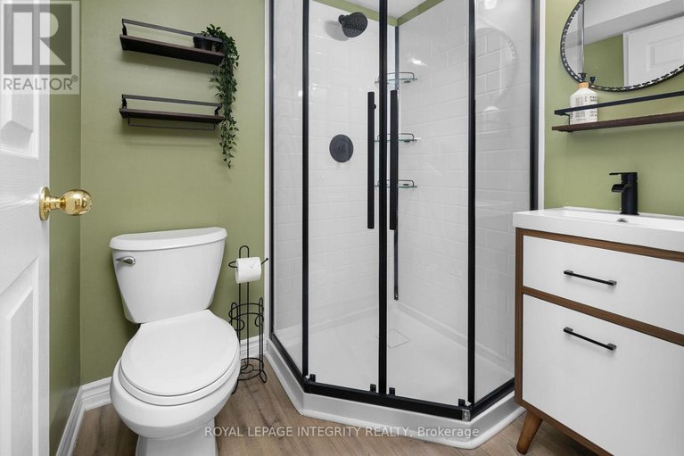 29474748/4-hackett-street/hunt-club-woods/ottawa/ontario/K1V0P8_35