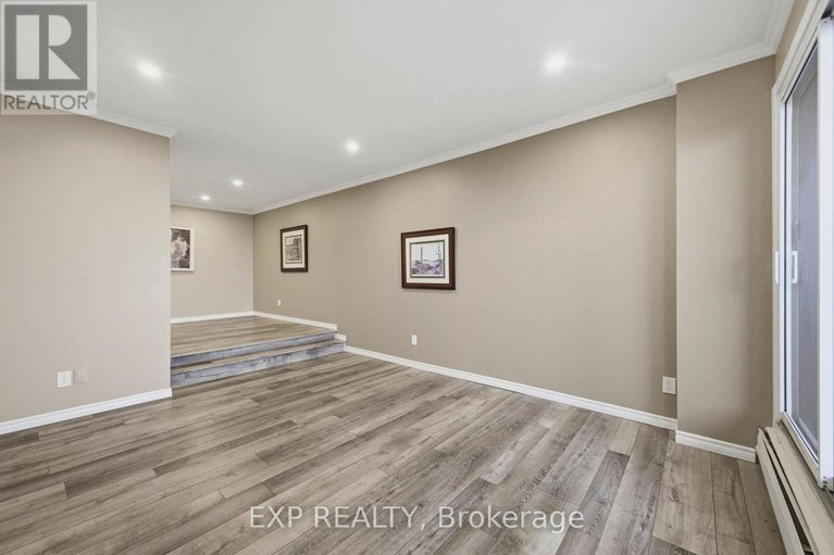 29609512/2102-415-greenview-avenue/britannia/ottawa/ontario/K2B8G5_7