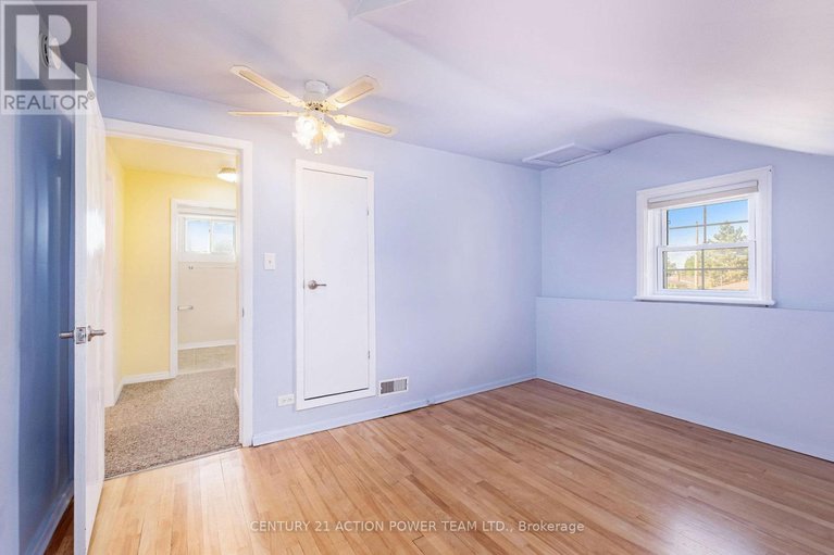28638635/1318-brookline-avenue/ellwood/ottawa/ontario/K1V6S3_18