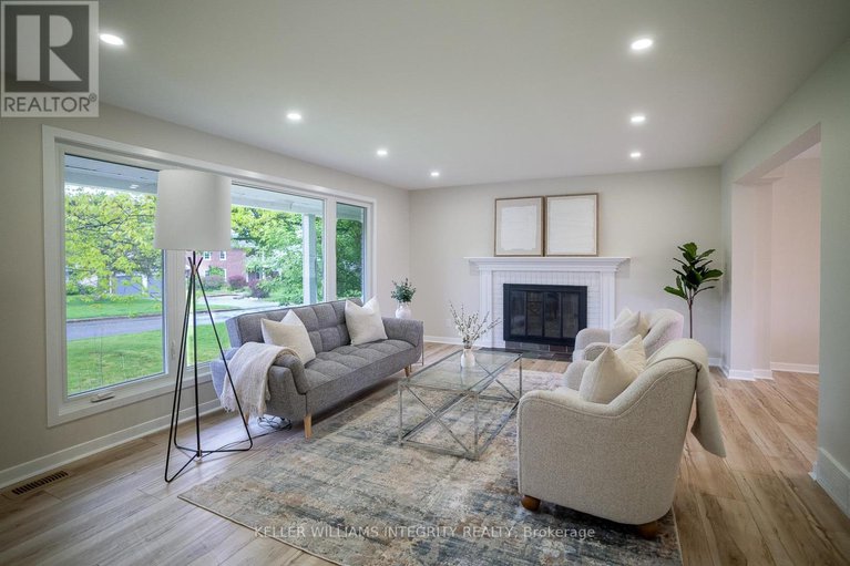 28368690/103-beaver-ridge/city-viewskylinefisher-heightsparkwood-hills/ottawa/ontario/K2E6E5_2