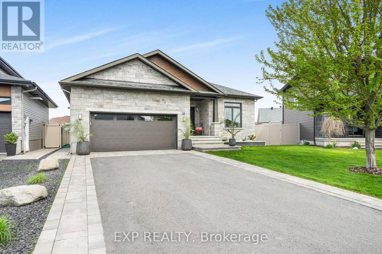 28574429/42-granite-street/clarencerockland-twp/clarence-rockland/ontario/K4K0H8_2