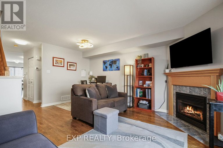 29664785/321-wiffen-private/westcliffe-estates/ottawa/ontario/K2H1G3_17