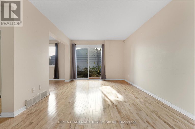 29072895/193-3310-southgate-road/south-keys/ottawa/ontario/K1V8X4_3