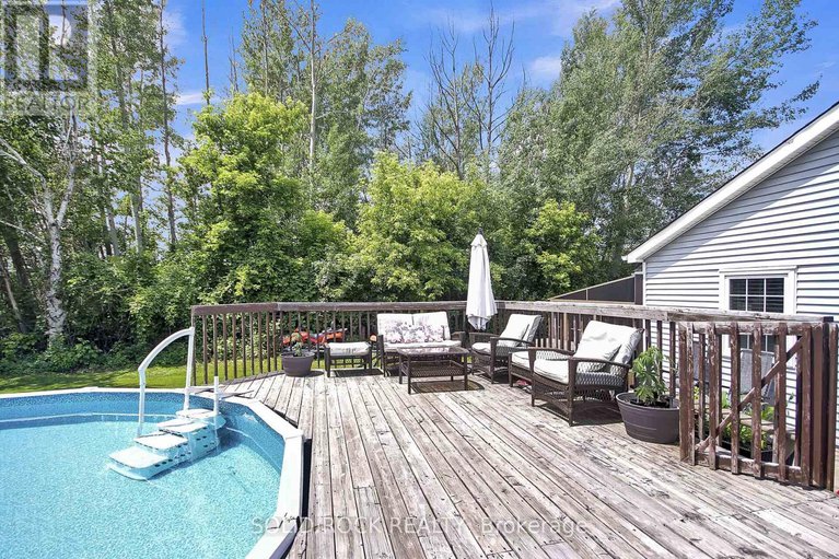 28485152/7312-bank-street/osgoode-twp-south-of-reg-rd-6/ottawa/ontario/K0A2P0_12