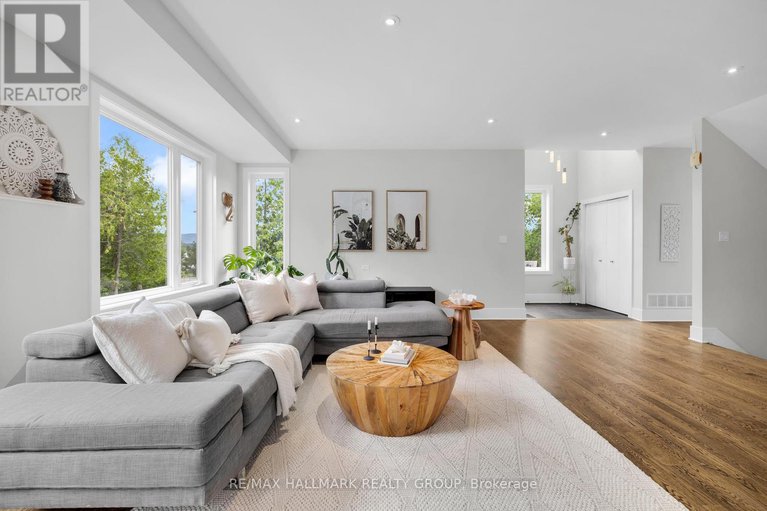 28591774/3311-barlow-crescent/dunrobin-shores/ottawa/ontario/K0A1T0_3