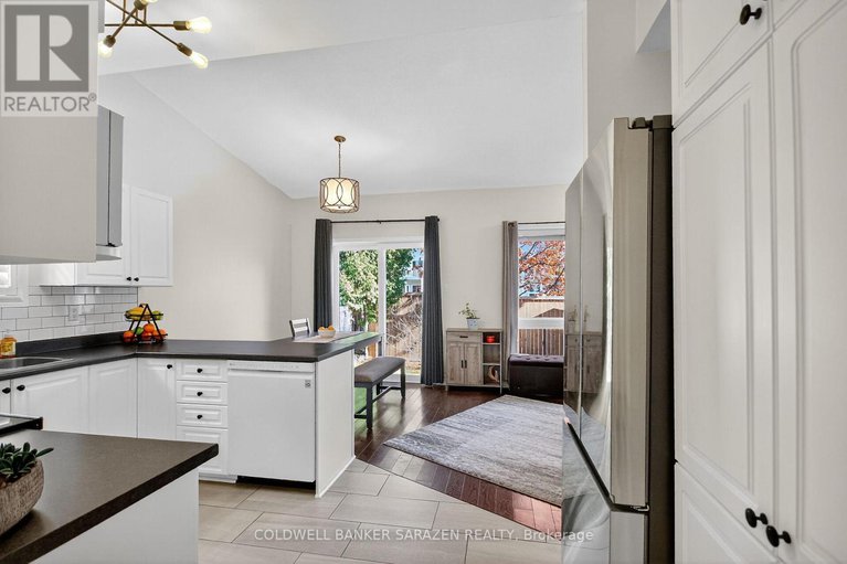 29073638/7-whitechapel-crescent/longfields/ottawa/ontario/K1S3G7_18