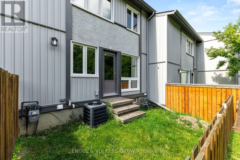 28747189/42d-benlea-drive/tanglewood/ottawa/ontario/K2G4A9_30