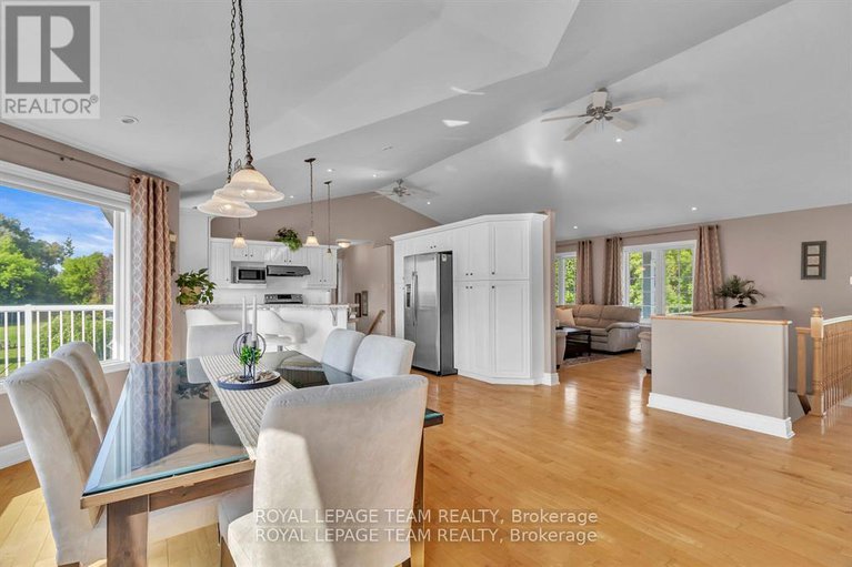 28963477/5705-lombardy-drive/osgoode/ottawa/ontario/K0A2W0_9