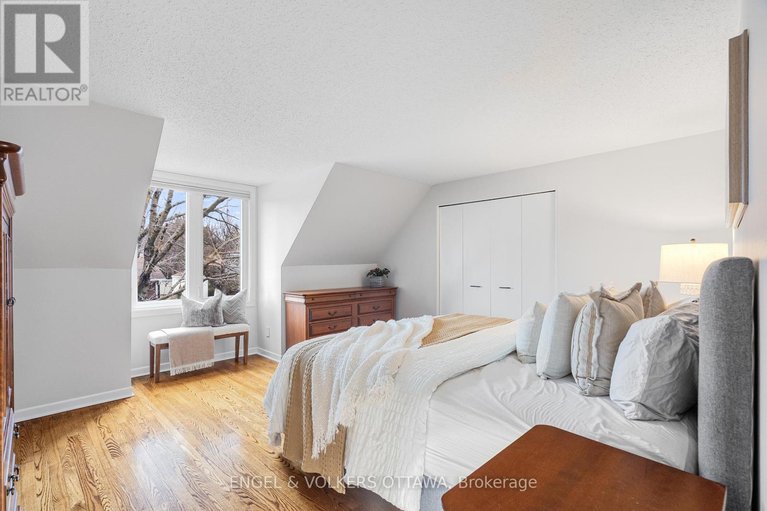 29612922/2173-beaumont-road/playfair-park/ottawa/ontario/K1H5V2_14