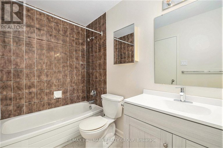 29015819/101-50-emmerson-avenue/mechanicsville/ottawa/ontario/K1Y4P7_17
