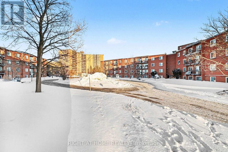 29331896/305b-2044-arrowsmith-drive/beacon-hill-south/ottawa/ontario/K1J7V8_4