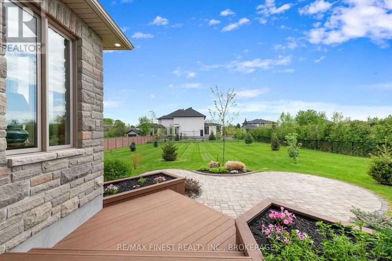 28393818/717-mcmanus-avenue/manotick-village-manotick-estates/ottawa/ontario/K4M0B2_31