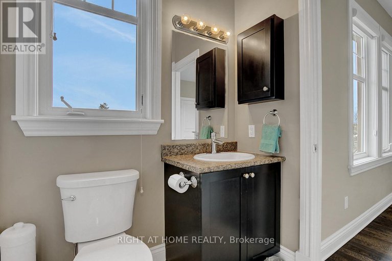 29641405/701-everlasting-crescent/springridgeeast-village/ottawa/ontario/K4A0K2_33