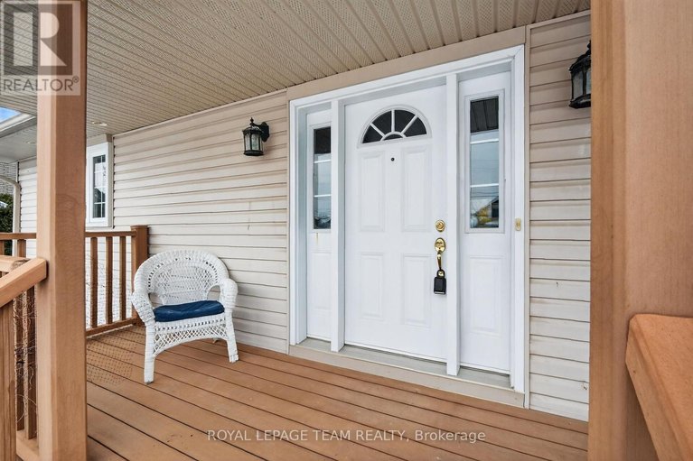 29437879/955-lacroix-road/clarencerockland-twp/clarence-rockland/ontario/K0A2A0_3