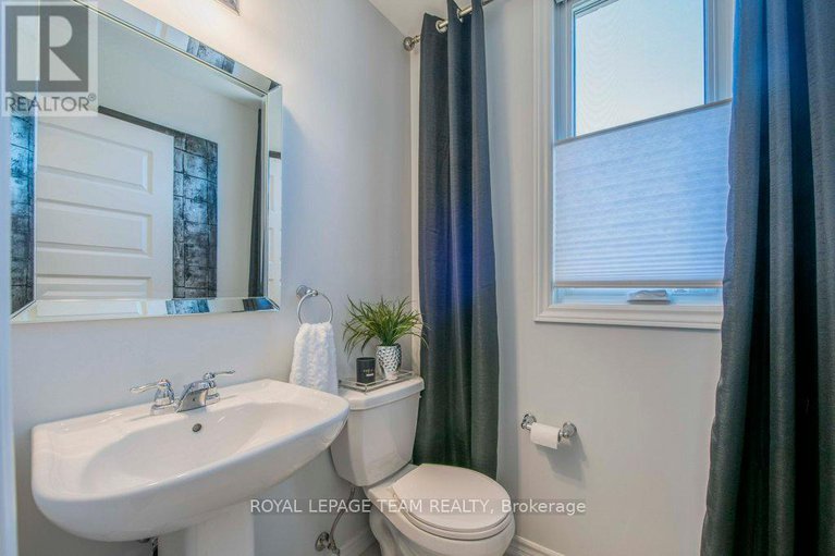 28849103/1448-hemlock-road/cfb-rockcliffe-and-area/ottawa/ontario/K1K4Z8_14