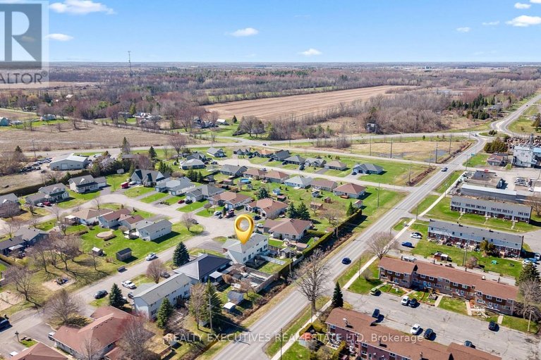 29633987/5520-bridlewood-court/iroquois/south-dundas/ontario/K0E1K0_36