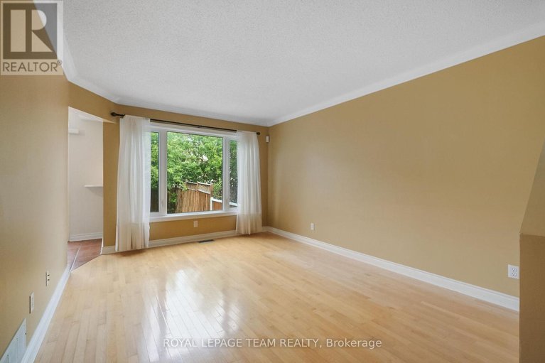 28777335/6201-arbourwood-drive/chapel-hill/ottawa/ontario/K1C7L6_13
