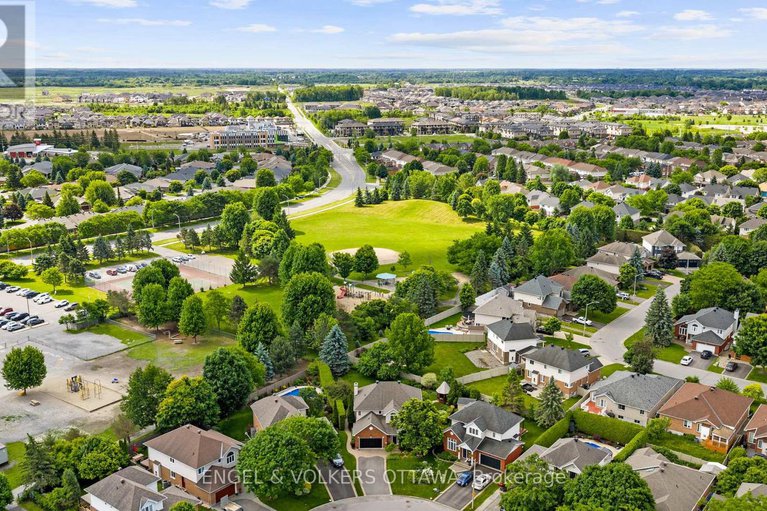 28648158/804-covehead-crescent/riverside-southgloucester-glen/ottawa/ontario/K1V1M3_47