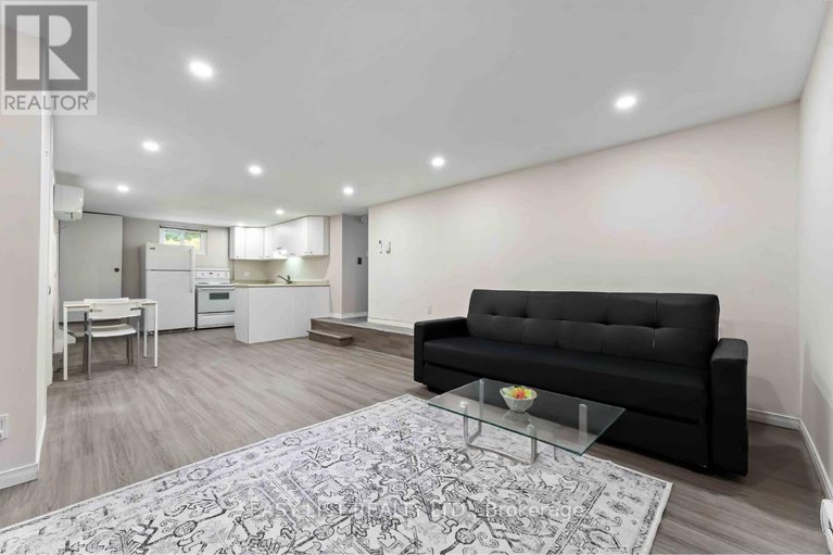 28977223/1290-st-jean-street/convent-glen-south/ottawa/ontario/K1C1N6_18