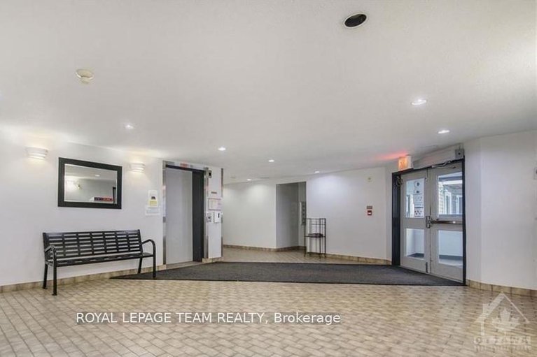 29155786/213-316-lorry-greenberg-drive/hunt-club-parkgreenboro/ottawa/ontario/K1T2P4_2