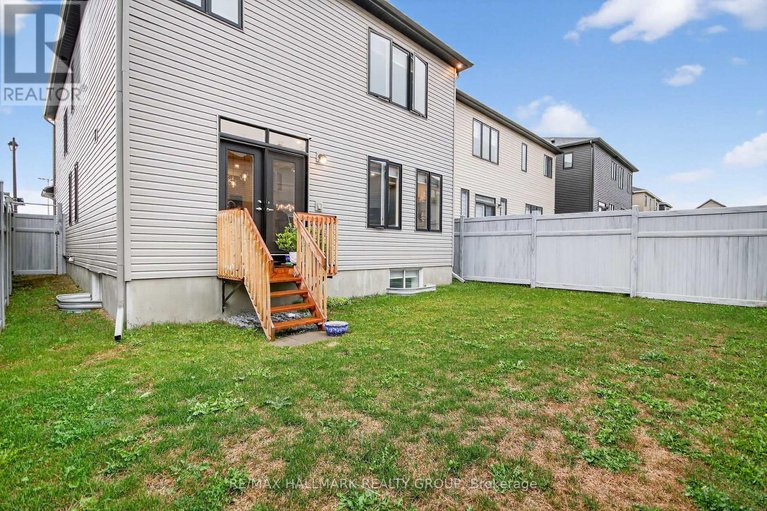 28901947/720-cappamore-drive/half-moon-bay/ottawa/ontario/K2J6W3_47