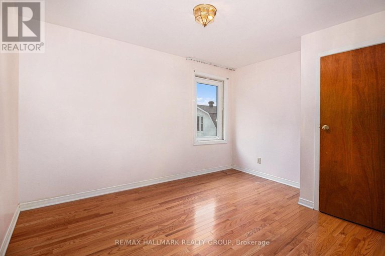 29043617/9-warren-avenue/ottawa-west/ottawa/ontario/K1Y0R9_13