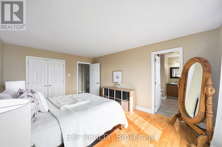 28516160/4806-frank-kenny-road/sarsfieldbearbrook/ottawa/ontario/K0A3H0_20