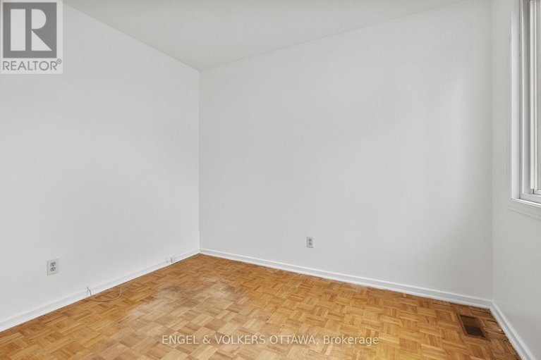 28836357/3505-southgate-road/south-keys/ottawa/ontario/K1V7Y5_33