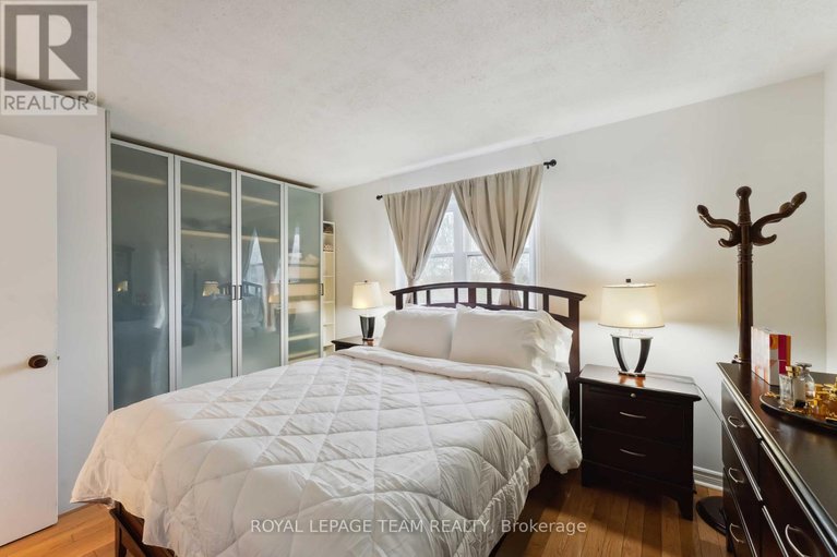 28764655/6351-st-louis-drive/hiawatha-parkconvent-glen/ottawa/ontario/K1C2X9_26