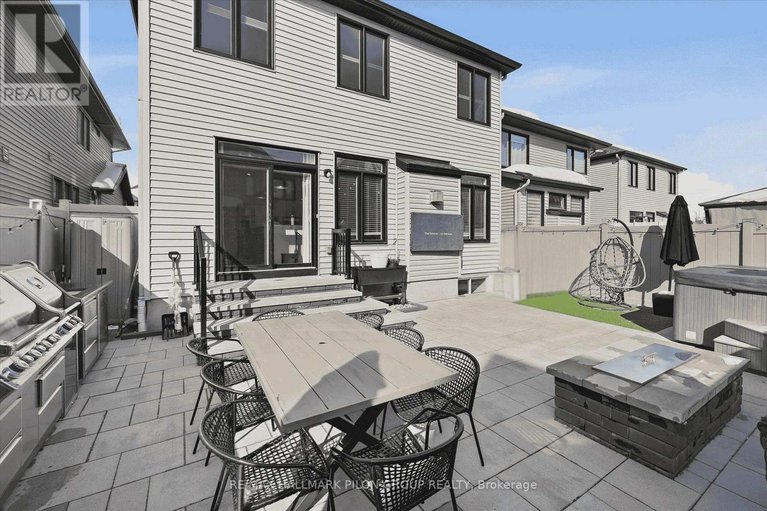 29397813/274-shinleaf-crescent/mer-bleuebradley-estatesanderson-park/ottawa/ontario/K1W0J2_29