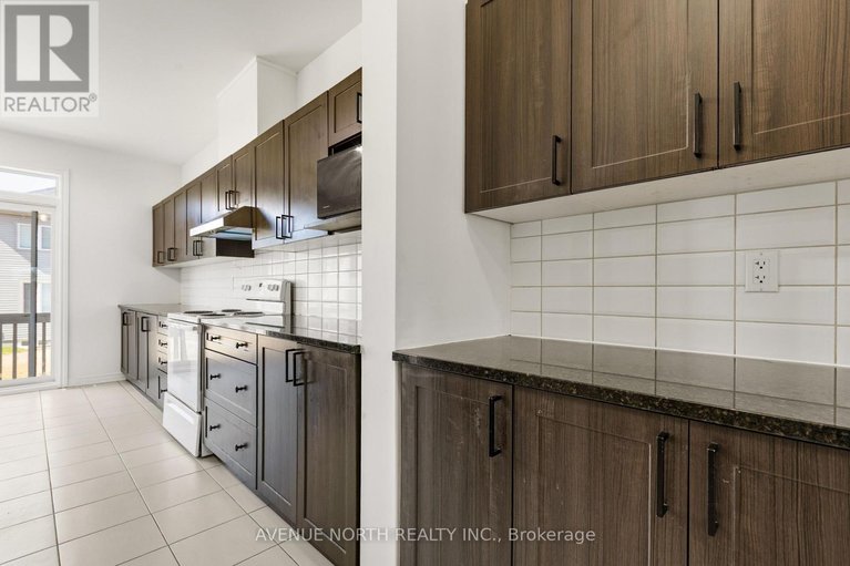 29625382/36-dun-skipper-drive/blossom-parkkemp-parkfindlay-creek/ottawa/ontario/K1X0J3_24