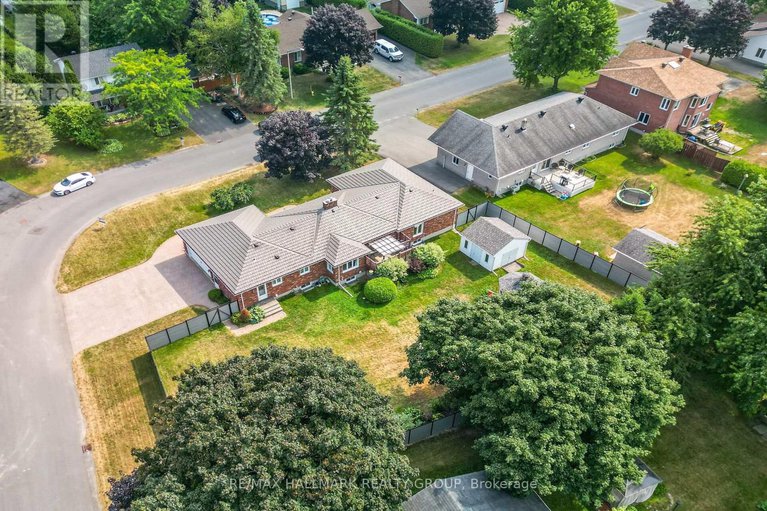 28746797/11-lamadeleine-boulevard/embrun/russell/ontario/K0A1W0_45