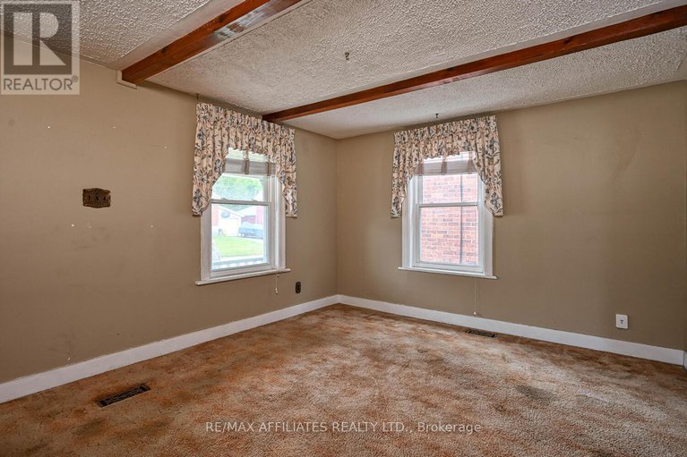 28498244/11-merrick-street/smiths-falls/smiths-falls/ontario/K7A4R2_11