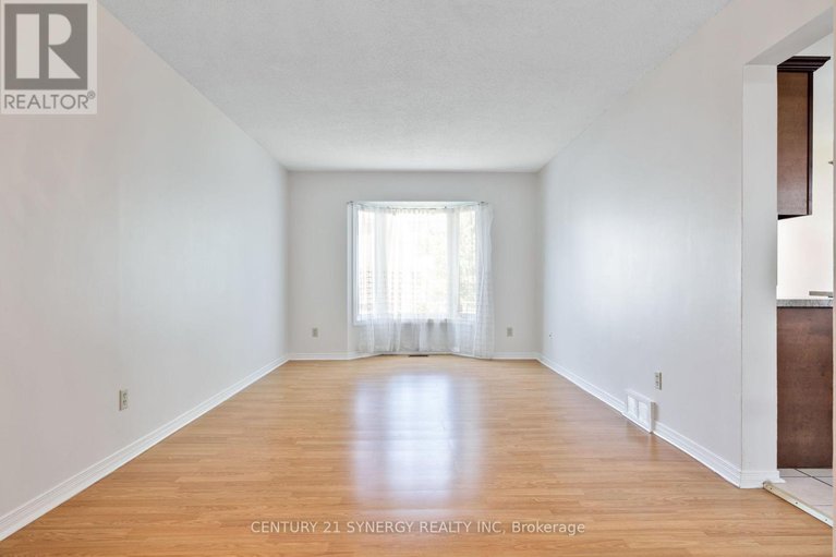 28413504/861-karsh-drive/hunt-club-park/ottawa/ontario/K1G4T9_10