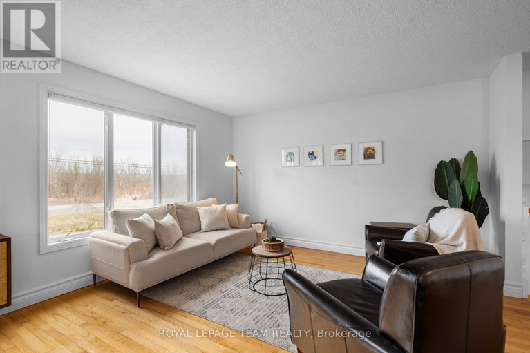 28621218/2150-8th-line-road/osgoode-twp-north-of-reg-rd-6/ottawa/ontario/K0A2P0_7