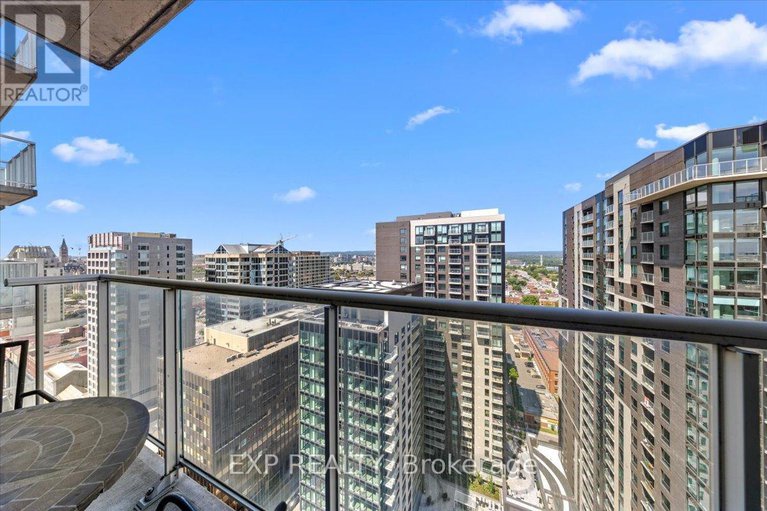 28749894/2505-242-rideau-street/sandy-hill/ottawa/ontario/K1N0B7_20