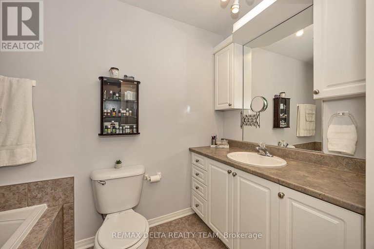 29579531/2685-sylvain-street/town-of-rockland/clarence-rockland/ontario/K4K1V3_21