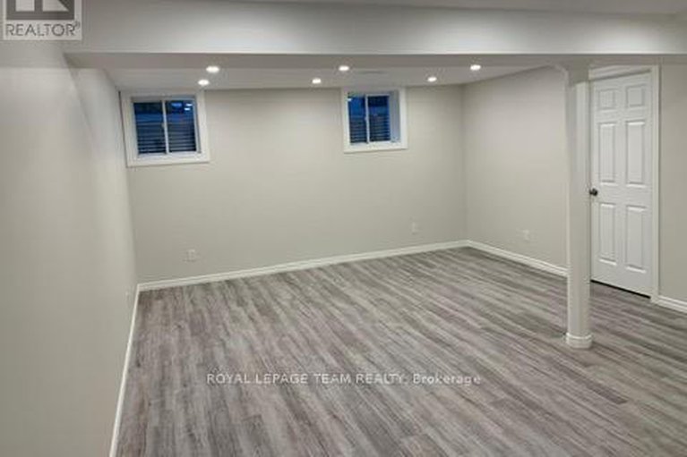 28826640/709-megrez-way-ottawa-e/half-moon-bay/ottawa/ontario/K2J6S9_9