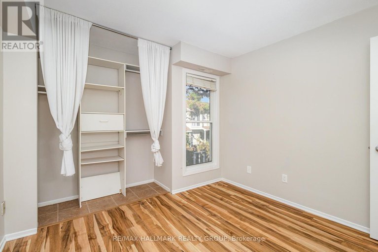 28992413/c-205-woodfield-drive/tanglewood/ottawa/ontario/K2G4P2_19